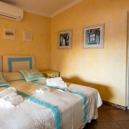 Welcomely - Smeralda Rooftop Apartamento